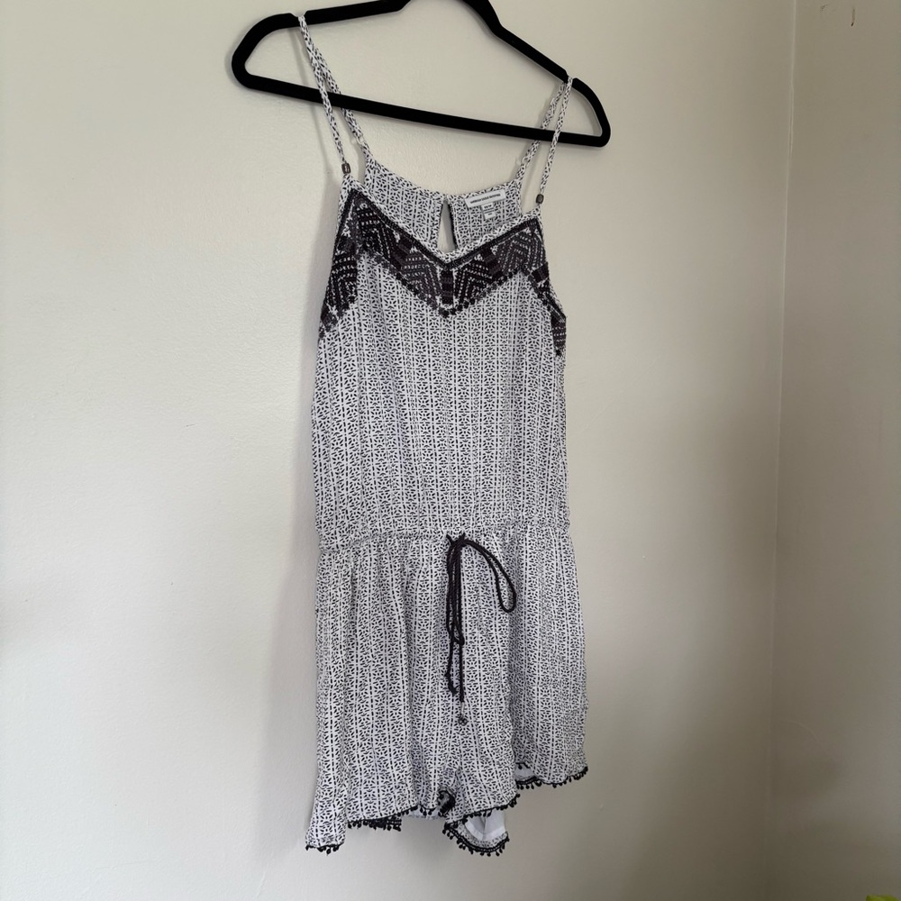American Eagle | Black and White Lace Romper | Size XS - Picture 2 of 12